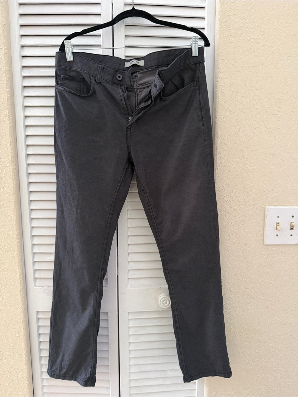 Kenneth Cole Reaction Dark Gray Casual Pants